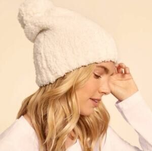 🚨NEW BAREFOOT DREAMS Cozy Chic Cable Beanie With Pom Pom In Cream Ivory